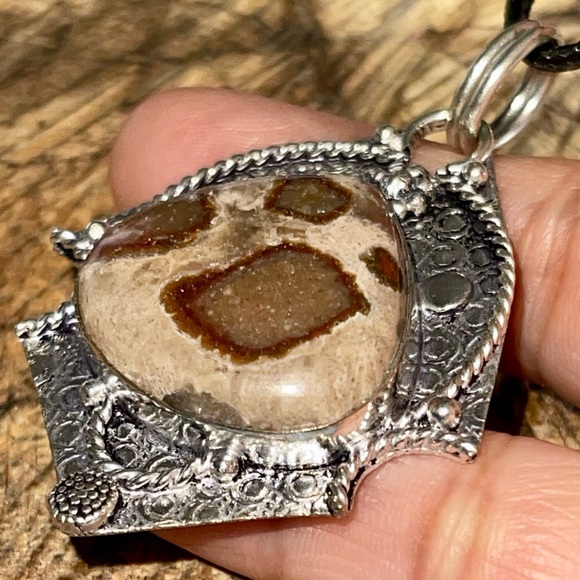 Garnet in Limestone Pendant 2 1/4” - Picture 8 of 14